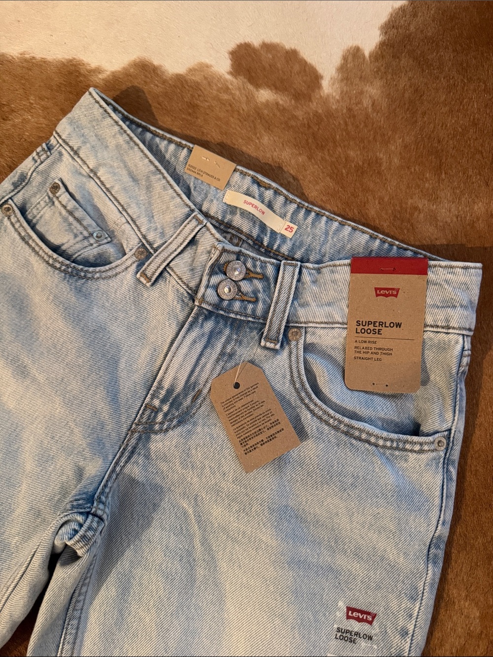 NWT Levi’s Superlow Loose Wide Leg Jeans 25 - Picture 2 of 5